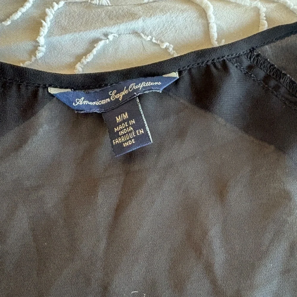 VINTAGE American Eagle Chiffon Pleated Tank - Picture 2 of 3